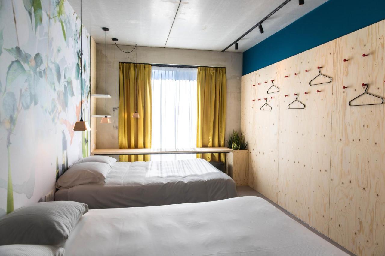 Hotel Moloko -Just A Room- Sleep&Shower-Digital Key By Sms Enschede Buitenkant foto